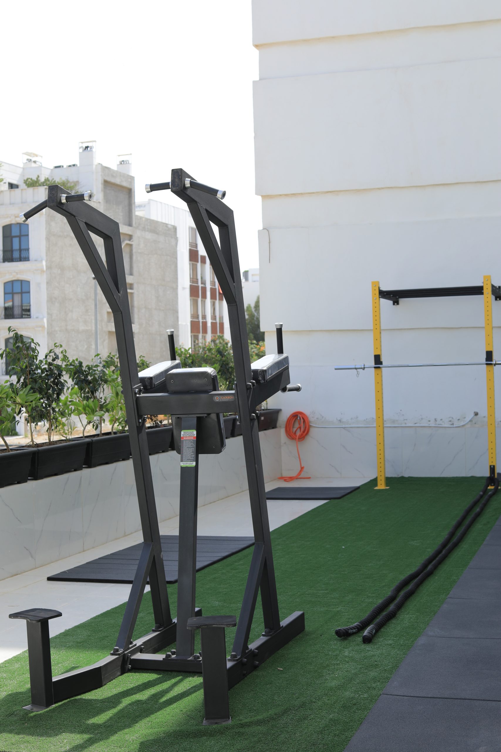 فضای باز باشگاه تاپفیت در جزیره کیش